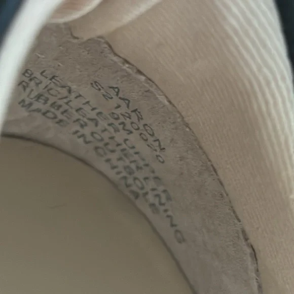 - NWT Kate spade sneaker - Picture 11 of 14